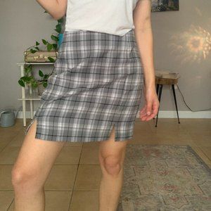 Plaid grey skirt